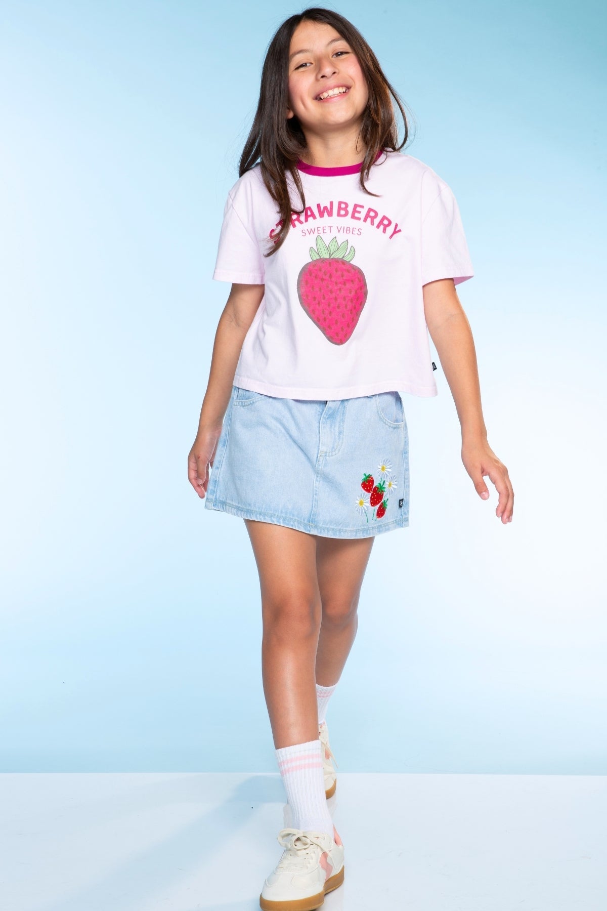 Washed Cotton Drop Shoulder Tee. - Cream Denim Leopard Heart