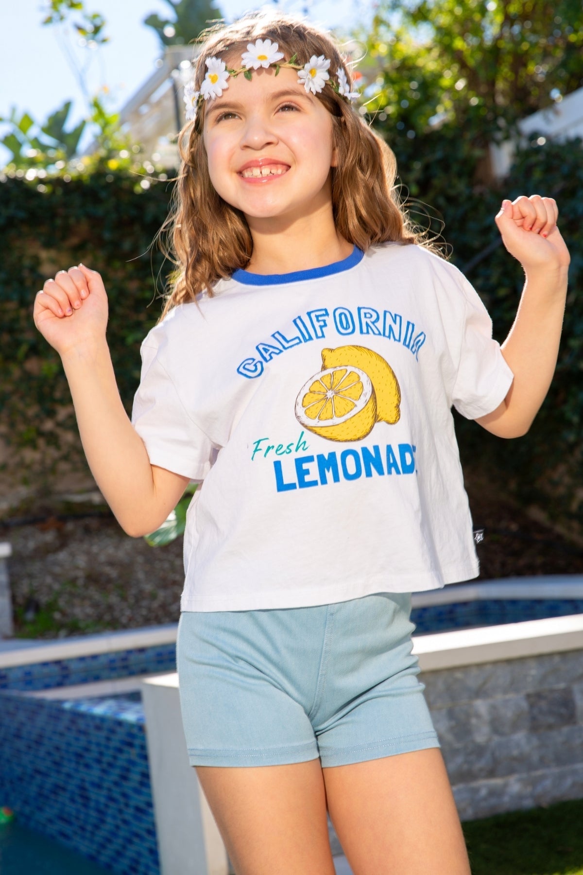 Washed Cotton Drop Shoulder Tee. - Cream Denim Leopard Heart
