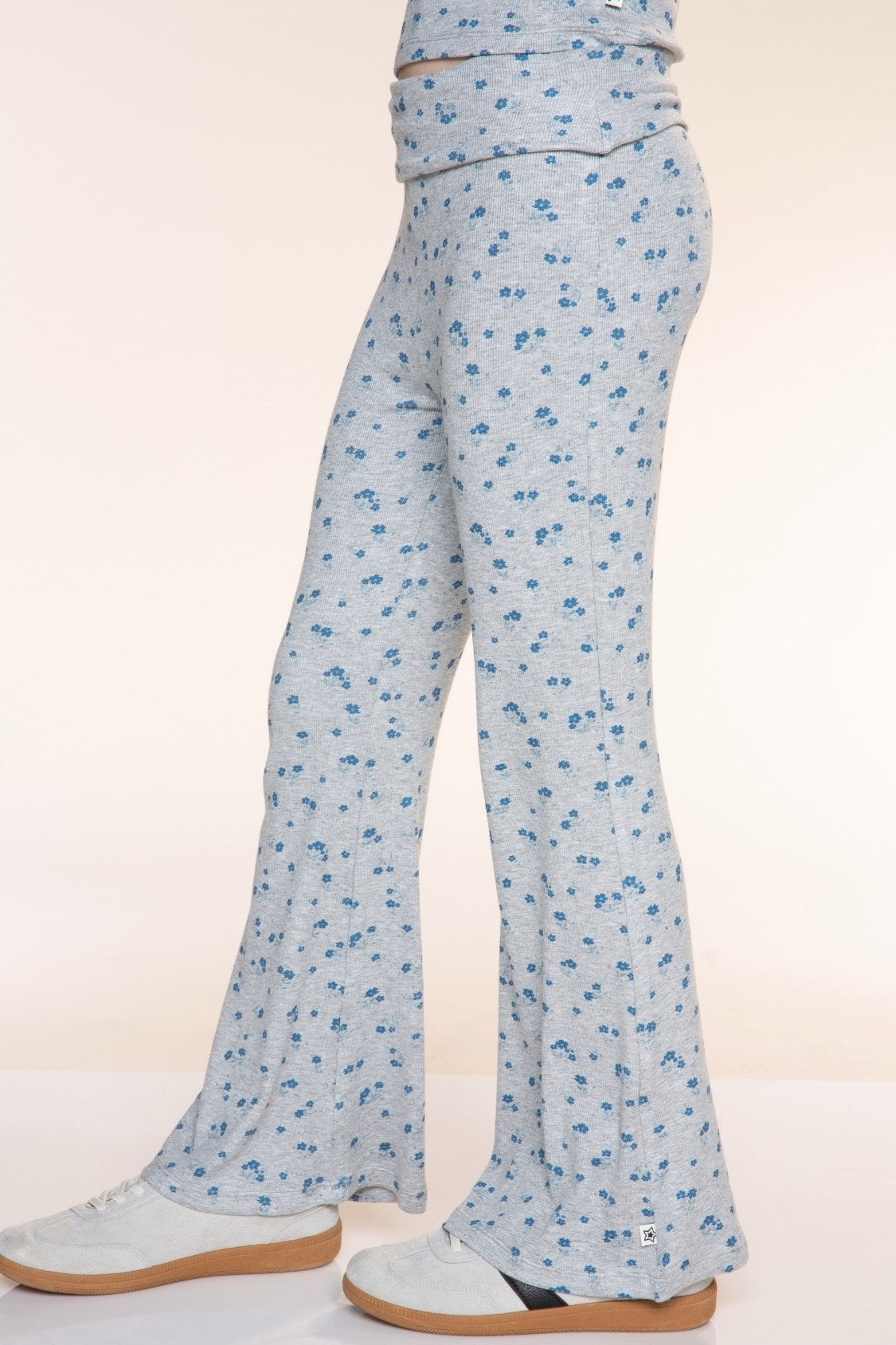 Foldover Rib Flare Legging