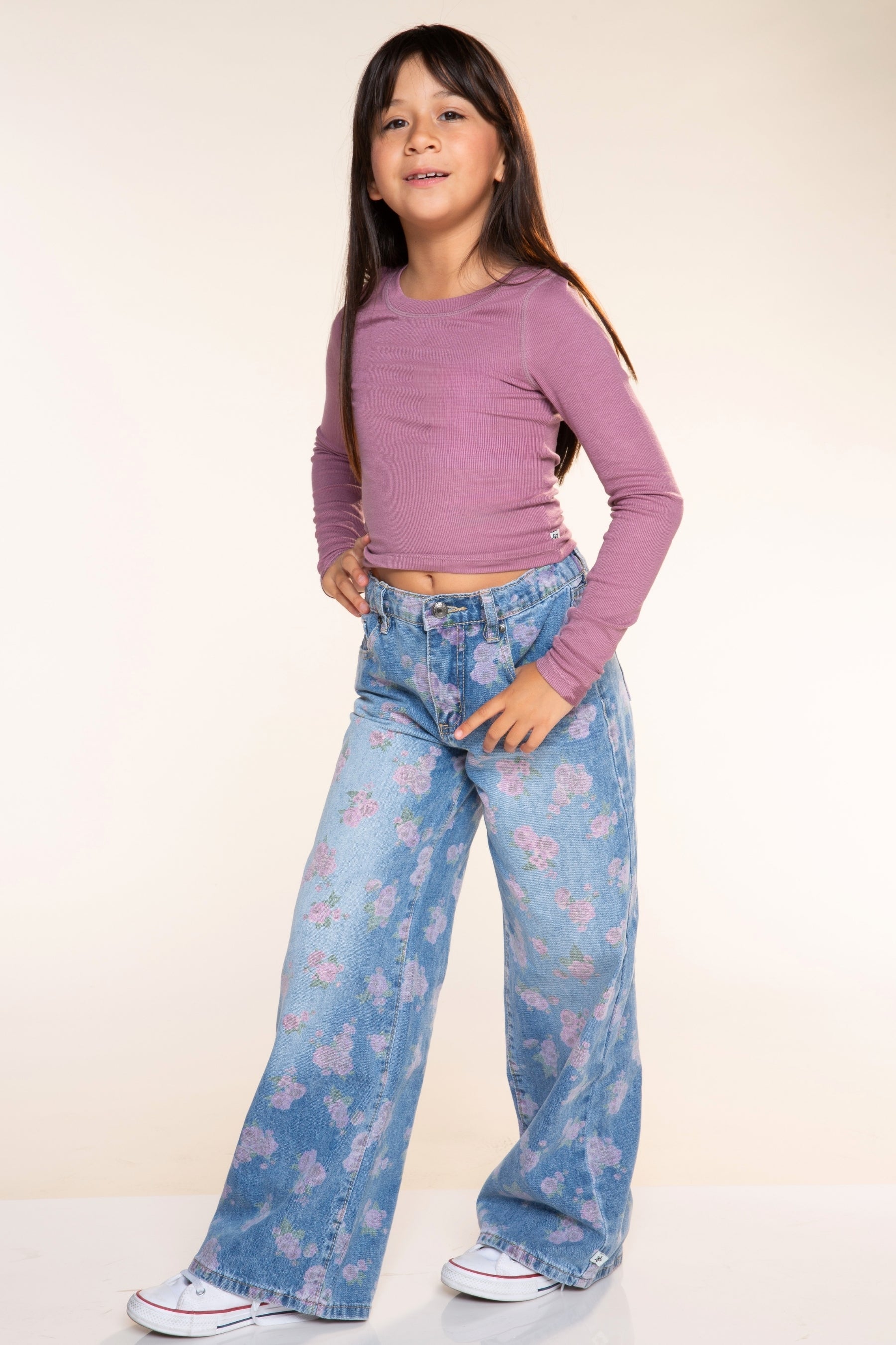Relaxed Wide Leg Jeans