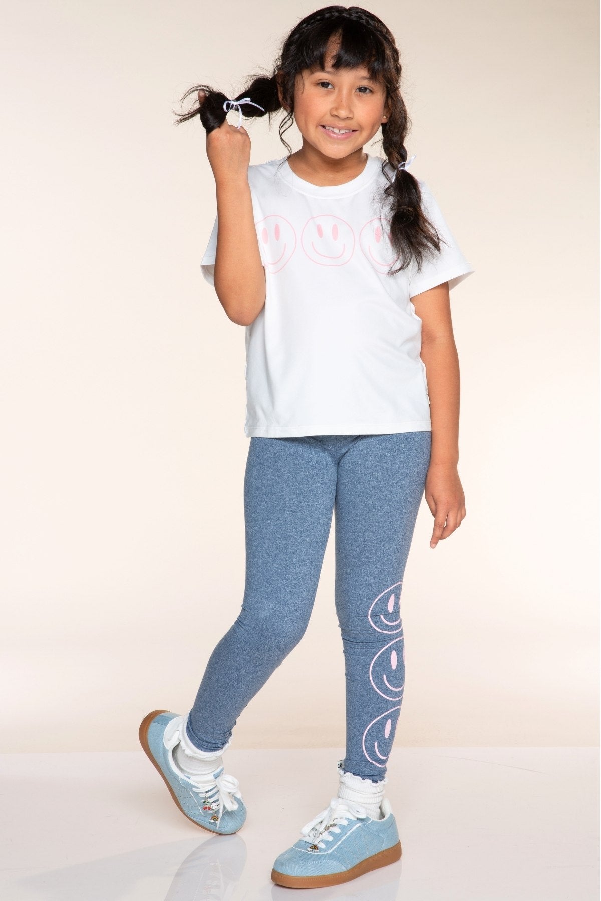 Simply Soft Easy Tee - Black Cream Rainbow Star - NEW!