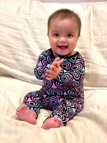 Simply Soft Footless Onesie - Black Pink Ombre Hearts